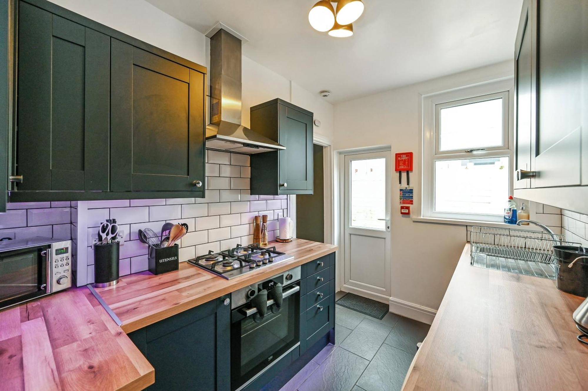 Beautiful Townhouse, Great Location - Pet Friendly Villa Cardiff Eksteriør billede