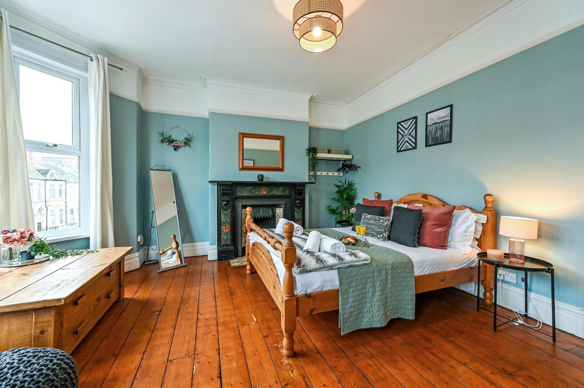 Beautiful Townhouse, Great Location - Pet Friendly Villa Cardiff Eksteriør billede