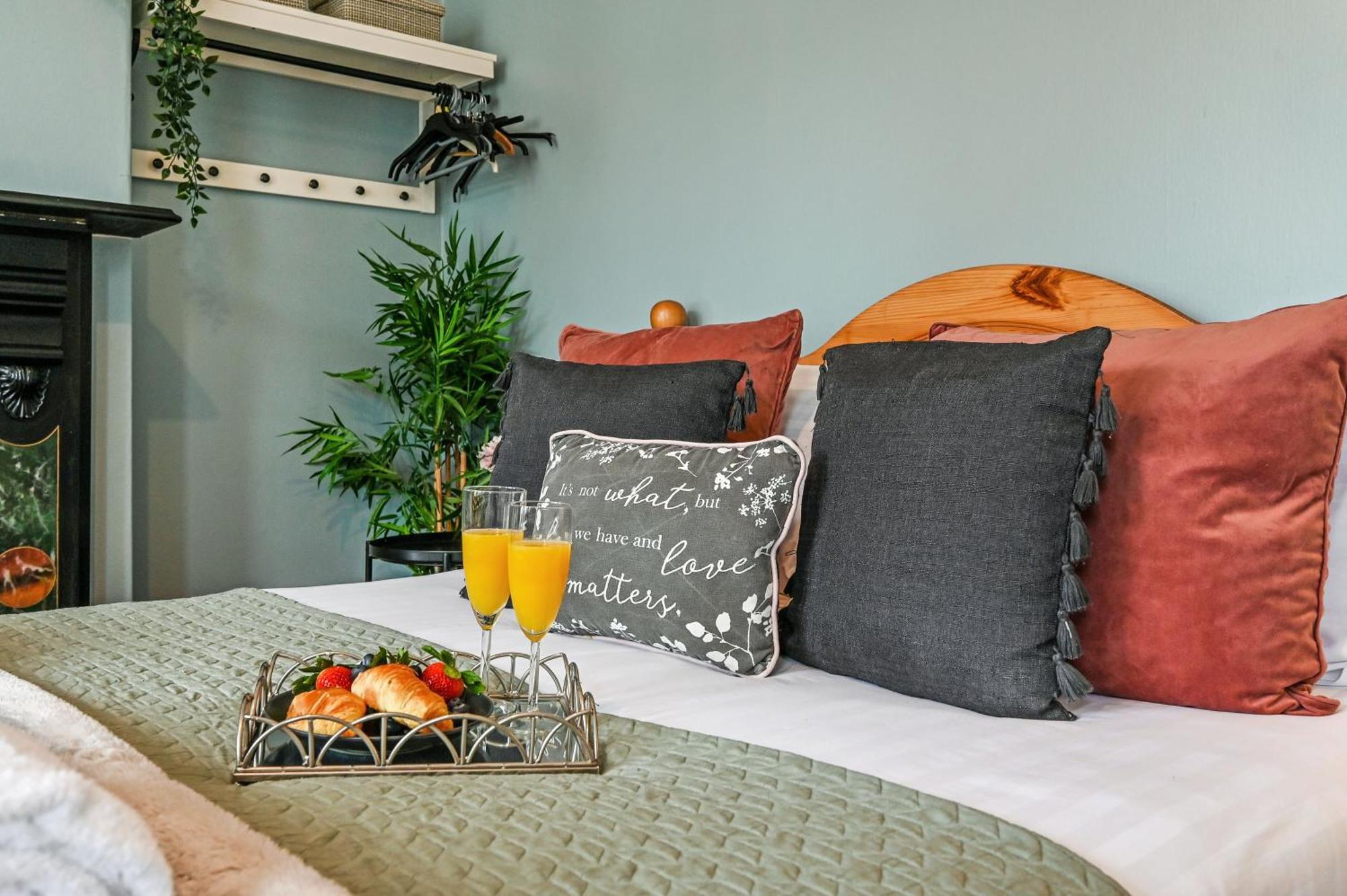 Beautiful Townhouse, Great Location - Pet Friendly Villa Cardiff Eksteriør billede