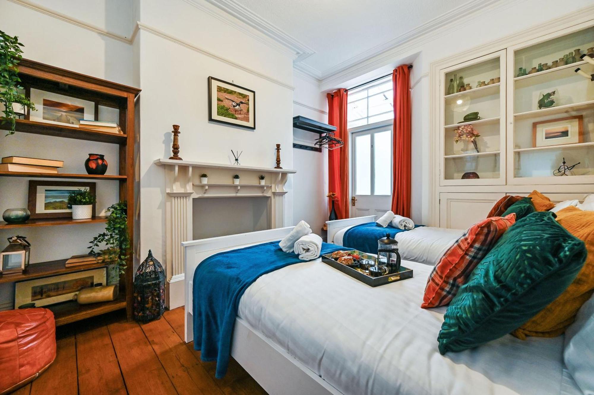 Beautiful Townhouse, Great Location - Pet Friendly Villa Cardiff Eksteriør billede