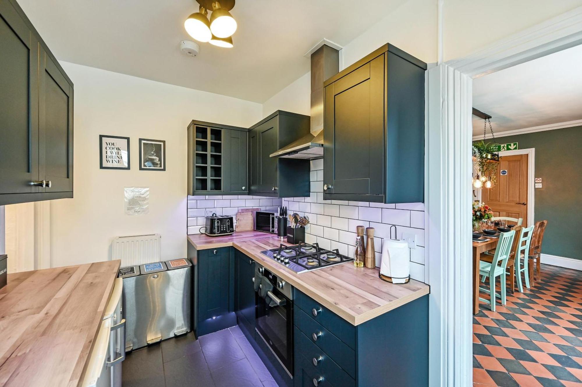 Beautiful Townhouse, Great Location - Pet Friendly Villa Cardiff Eksteriør billede